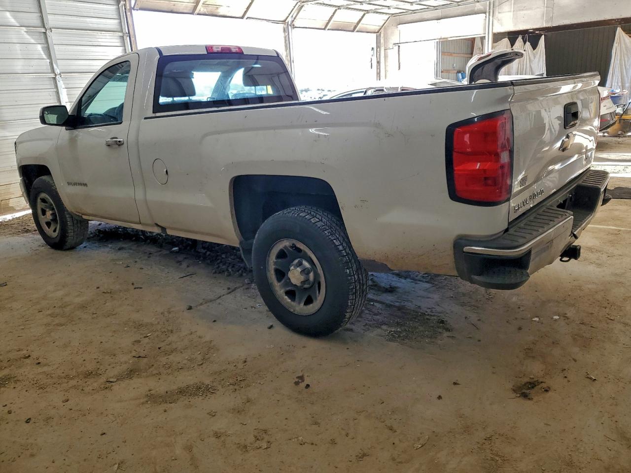 Chevrolet Silverado C1500 Image 11