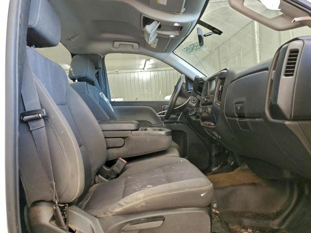 Chevrolet Silverado C1500 Image 10