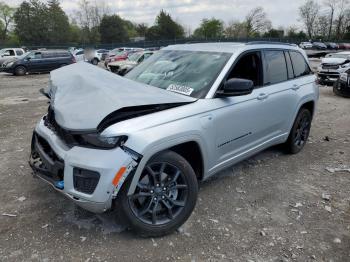  Salvage Jeep Grand Cherokee