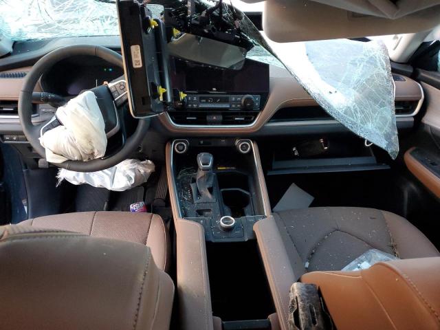 Toyota Grand High Le Image 6