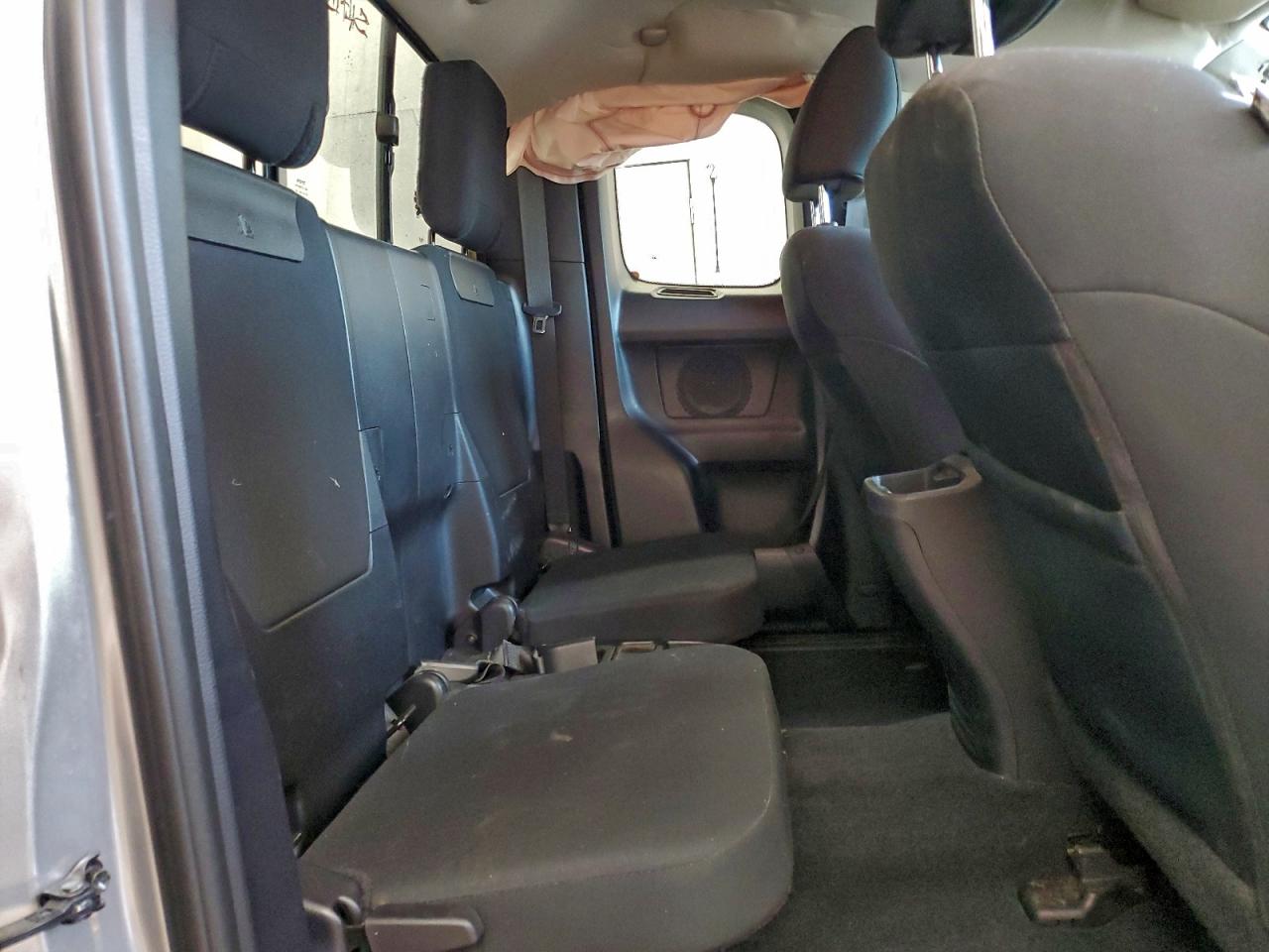 Toyota Tacoma Access Cab Image 10