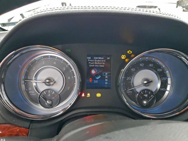 Chrysler 300 Limited Image 5