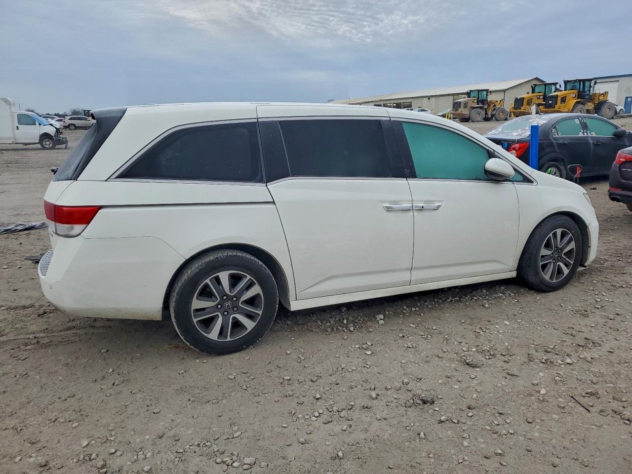 Honda Odyssey Touring Image 10
