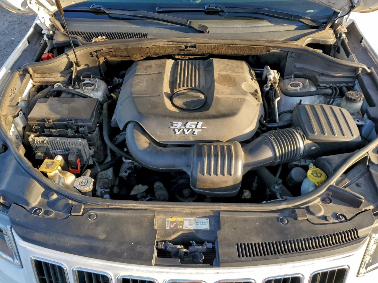 Jeep Grand Cherokee Limited Image 11