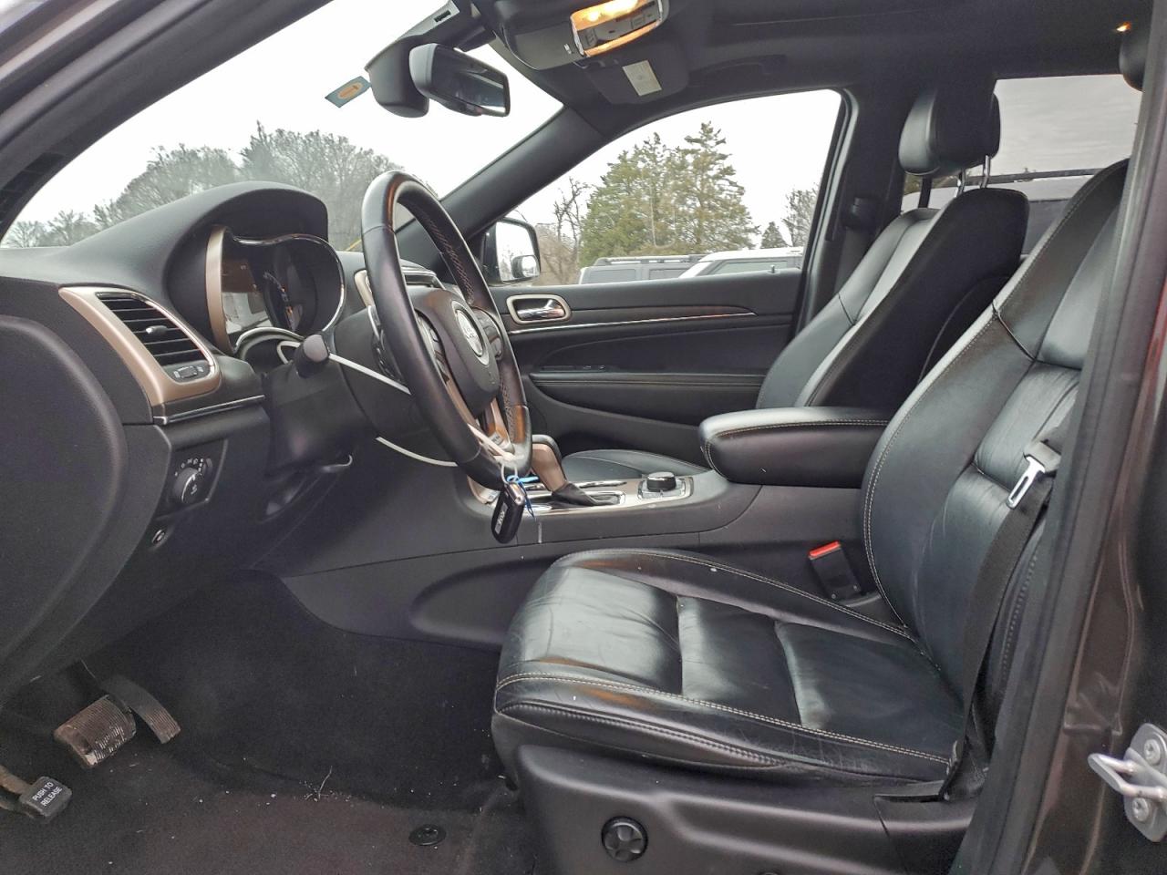 Jeep Grand Cherokee Limited Image 3