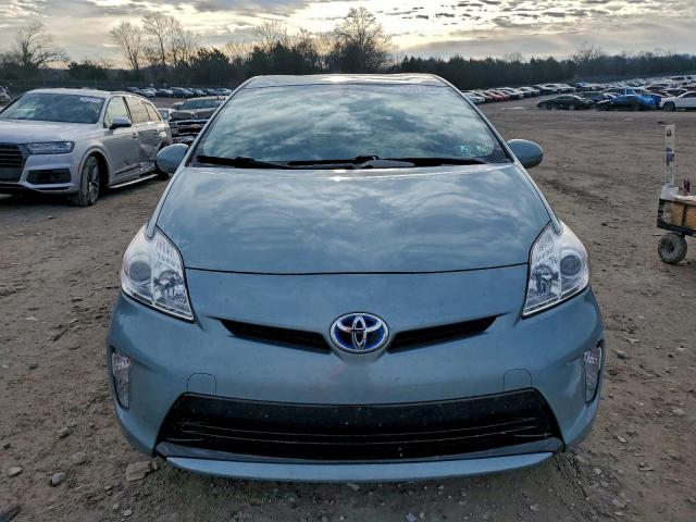 Toyota Prius Image 2