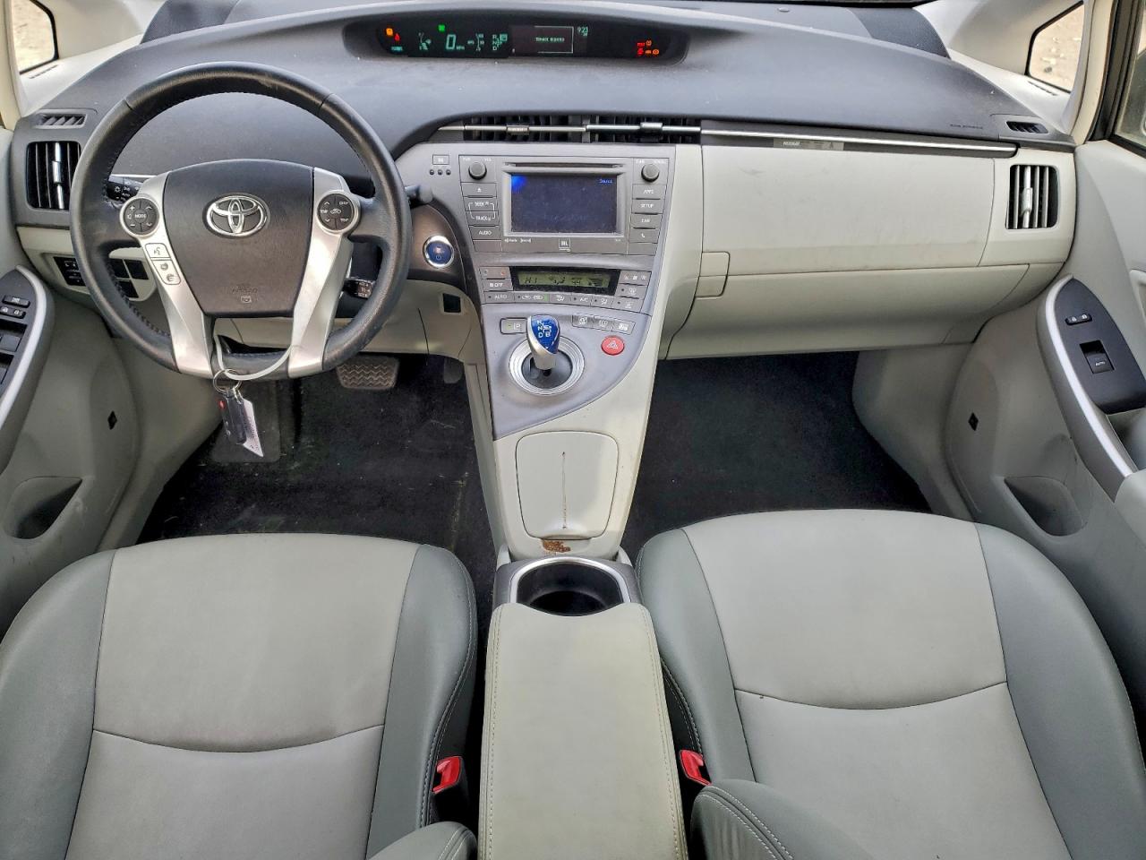Toyota Prius Image 10