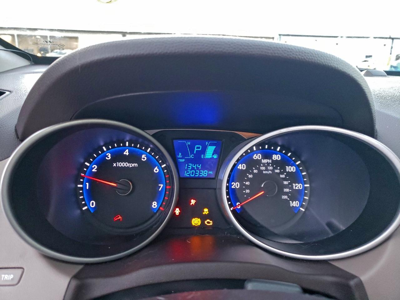 Hyundai TUCSON Gls Image 9