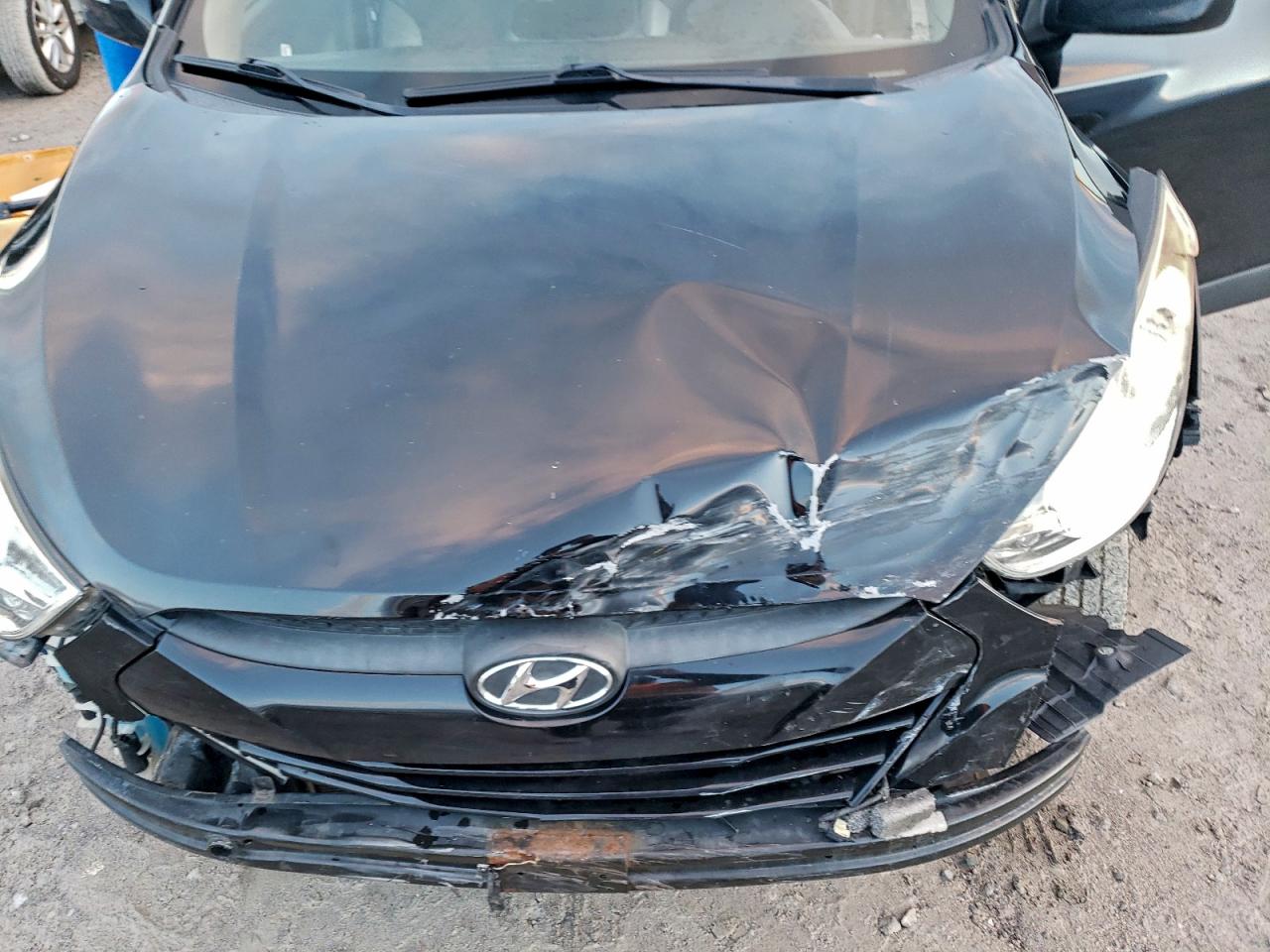 Hyundai TUCSON Gls Image 14