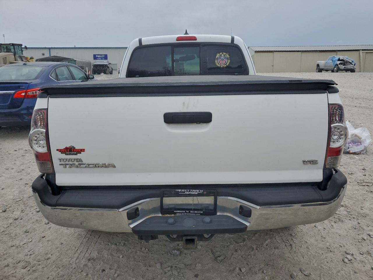 Toyota Tacoma Image 7