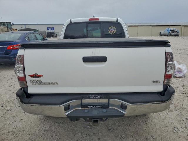 Toyota Tacoma Image 7