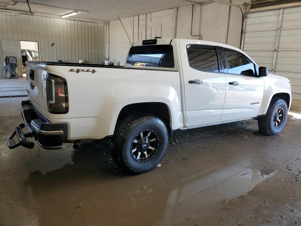 Chevrolet Colorado Image 3