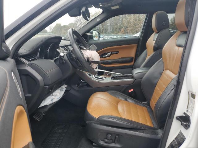 Land Rover Range Rover Hse Dynamic Image 3