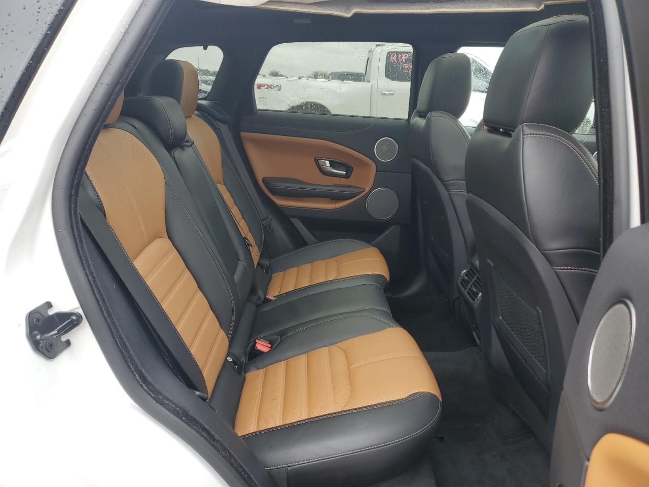 Land Rover Range Rover Hse Dynamic Image 10