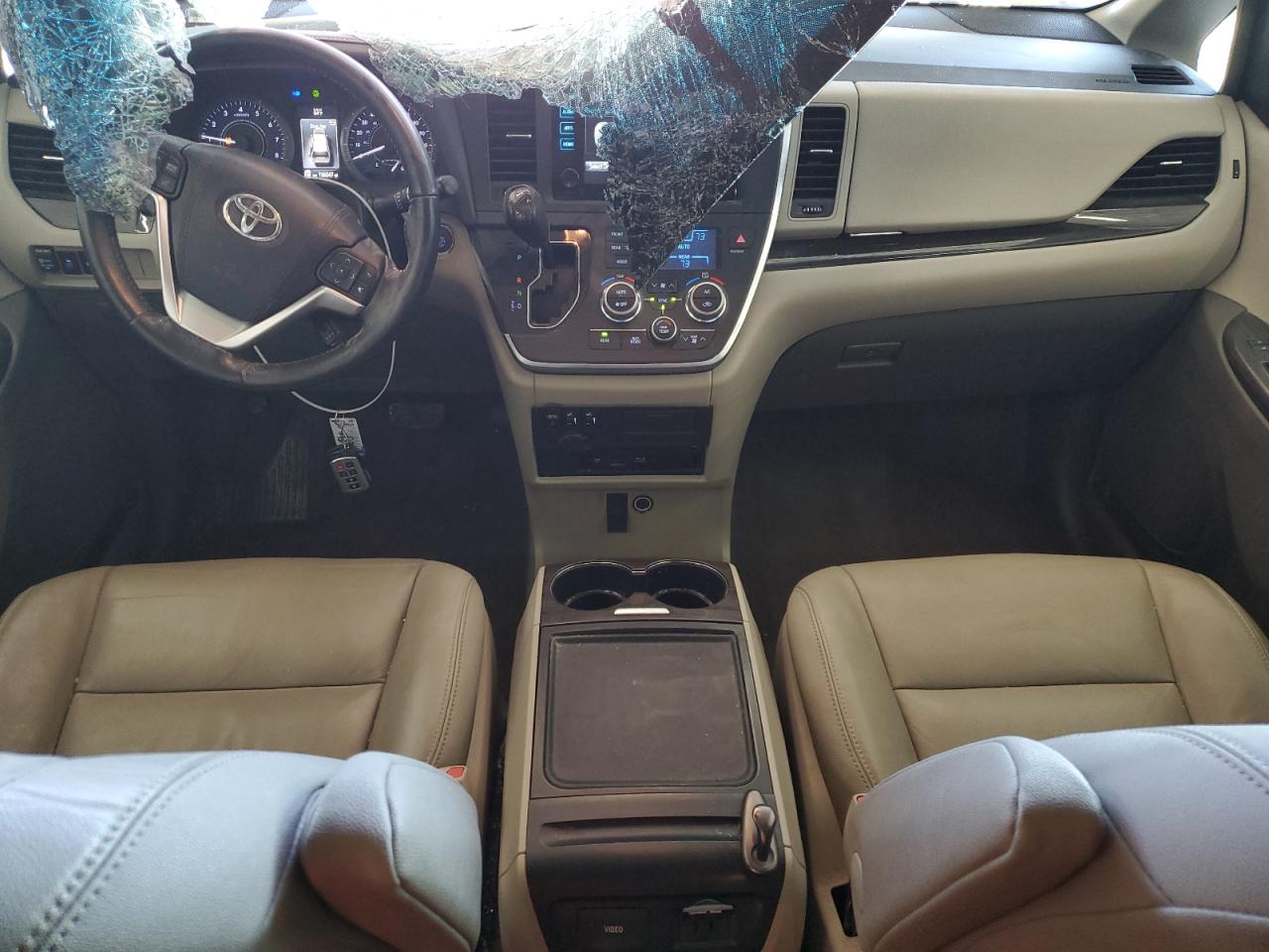 Toyota Sienna Xle Image 7