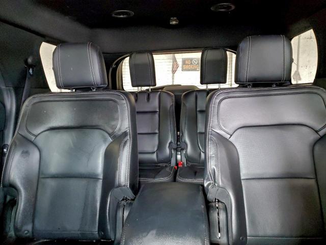 Ford Explorer Limited Image 8