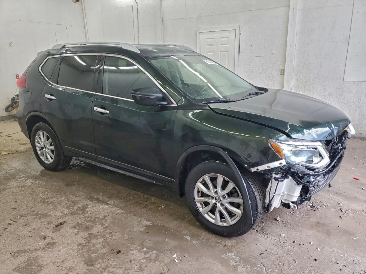 Nissan Rogue S Image 8