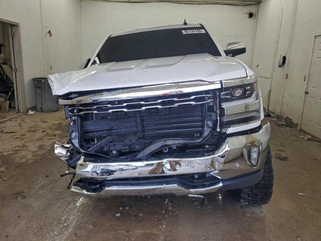 Chevrolet Silverado K1500 Ltz Image 2