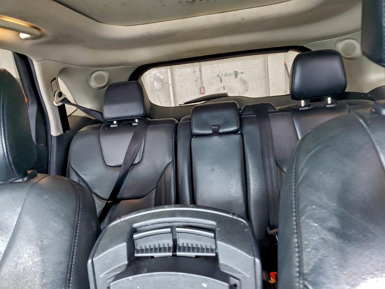 Ford Edge Titanium Image 9