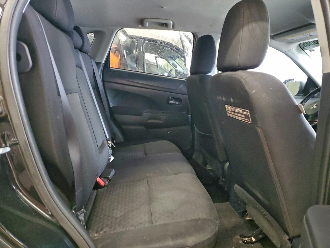 Mitsubishi Outlander Se Image 8