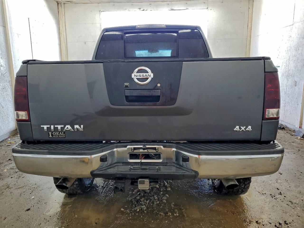 Nissan Titan S Image 10