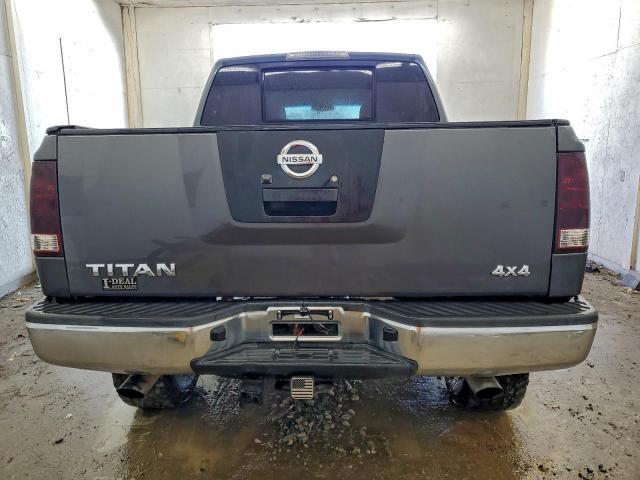 Nissan Titan S Image 10