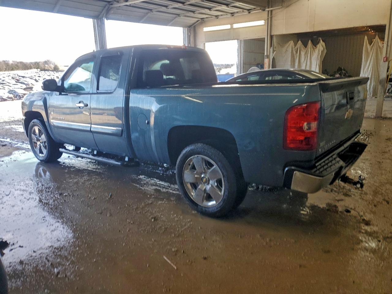 Chevrolet Silverado C1500 Lt Image 3