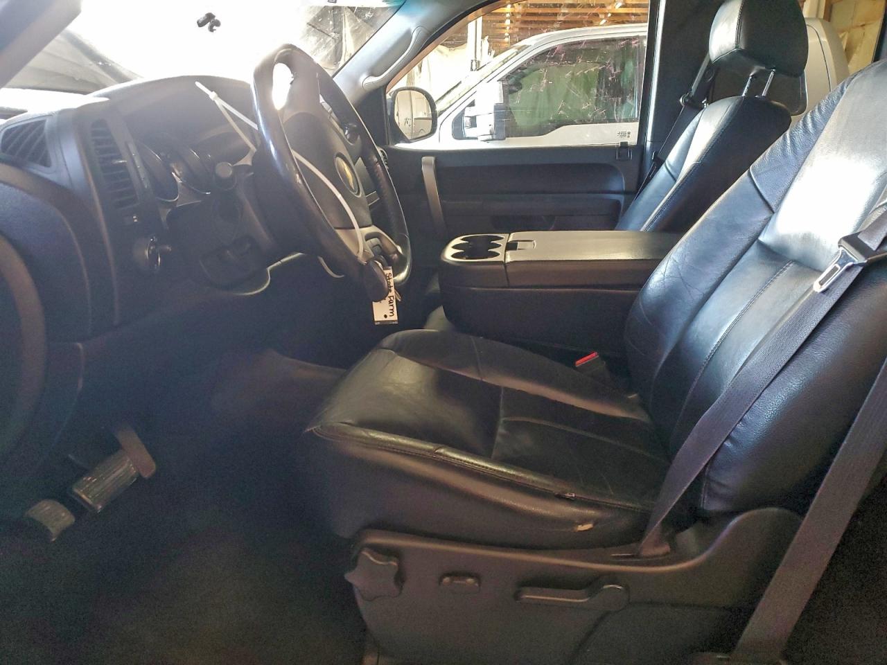 Chevrolet Silverado C1500 Lt Image 4