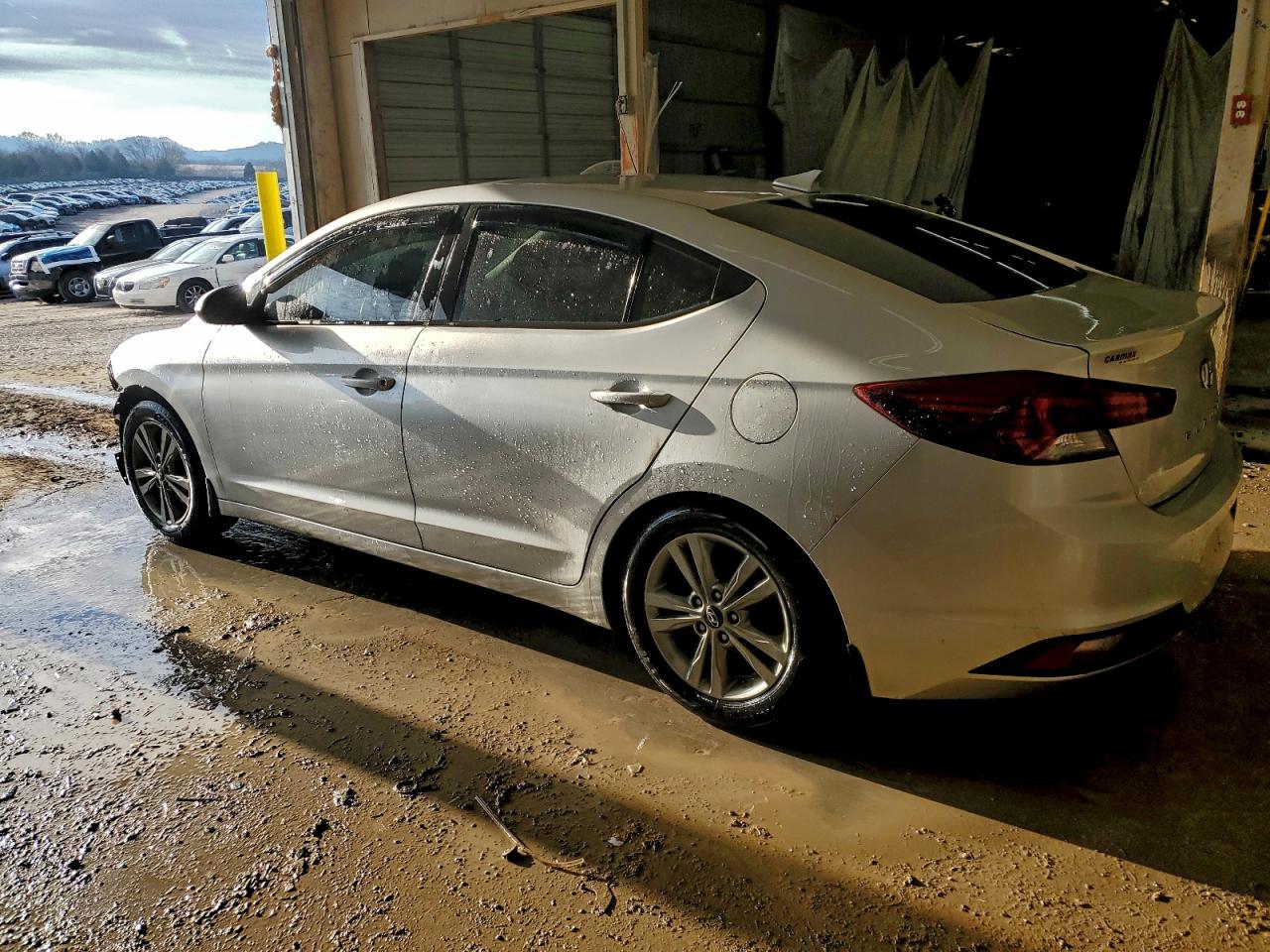 Hyundai ELANTRA Sel Image 4