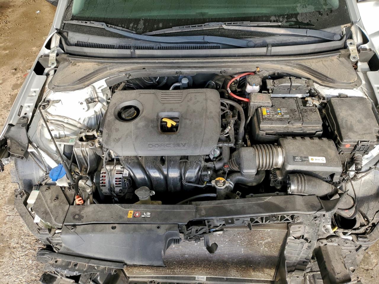 Hyundai ELANTRA Sel Image 5