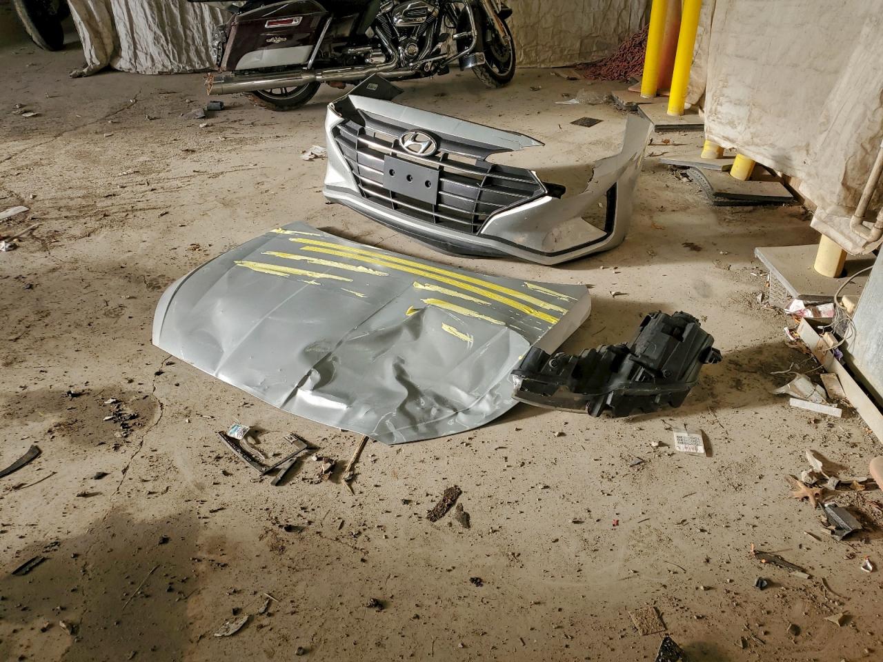 Hyundai ELANTRA Sel Image 12