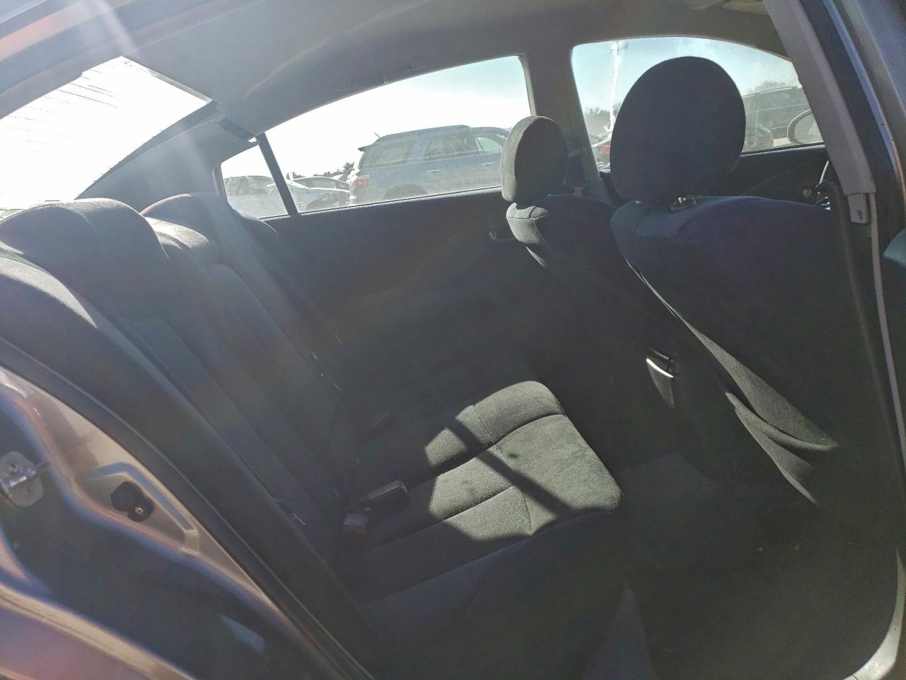 Nissan Altima Base Image 11