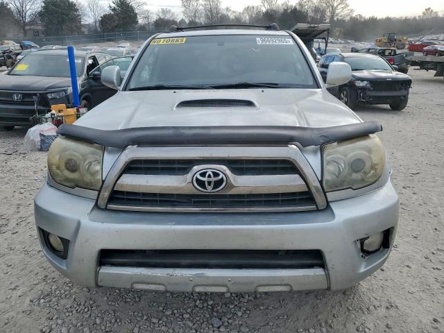 Toyota 4Runner Sr5 Image 8