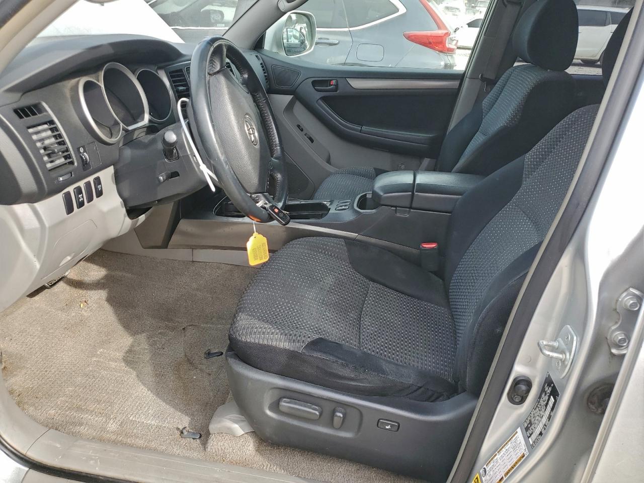 Toyota 4Runner Sr5 Image 7