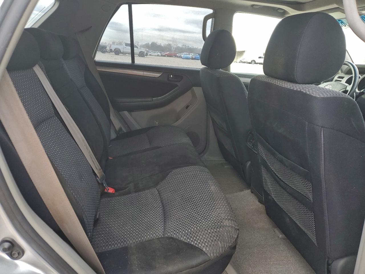 Toyota 4Runner Sr5 Image 10