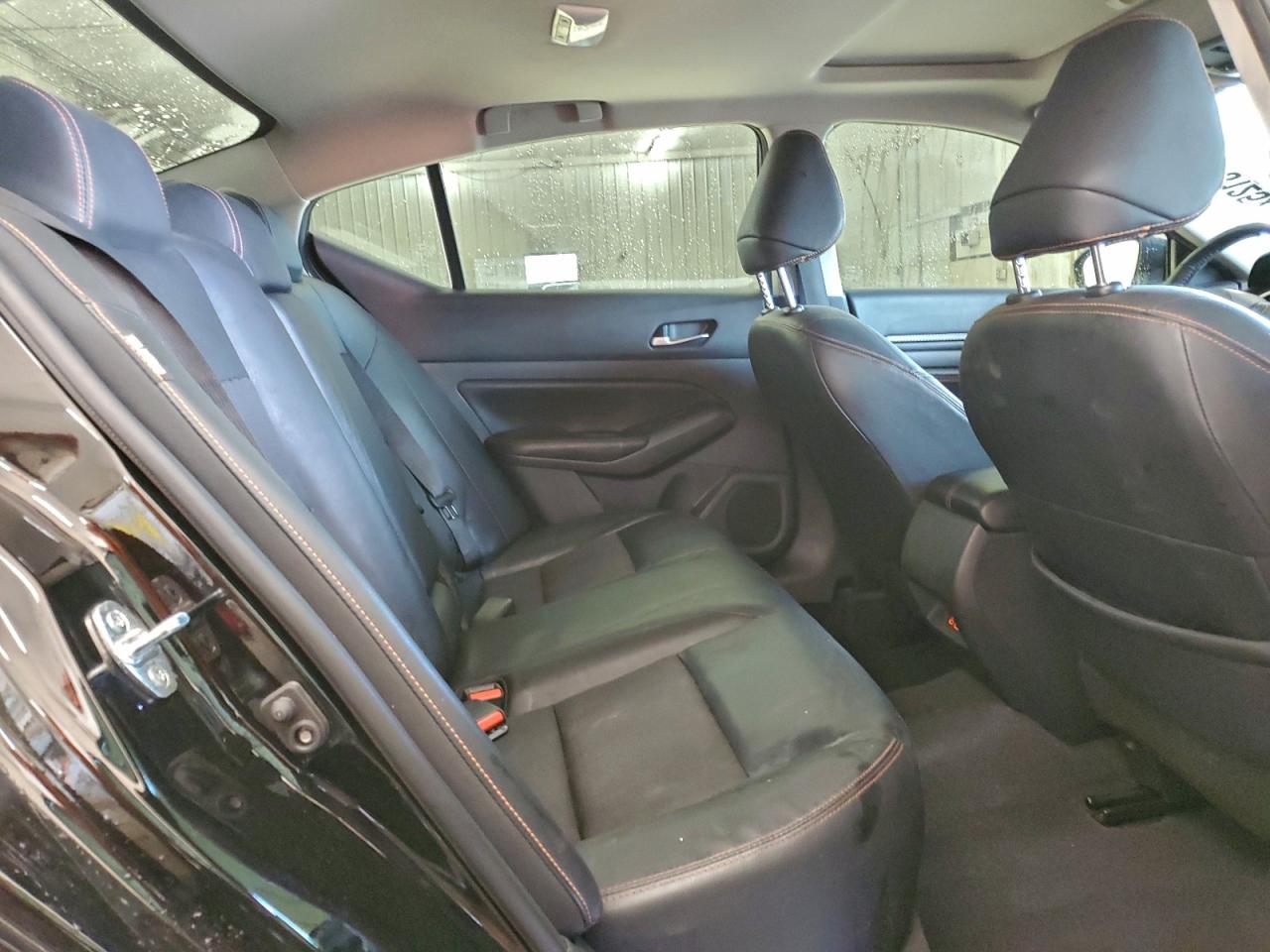 Nissan Altima Sr Image 10