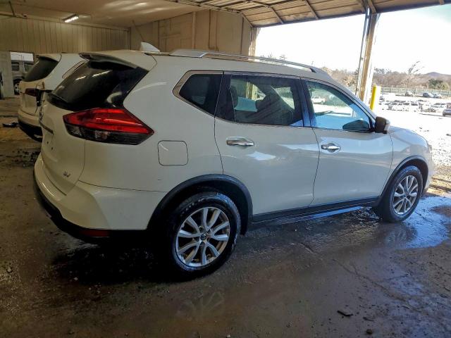 Nissan Rogue S Image 2