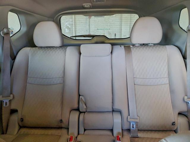 Nissan Rogue S Image 12