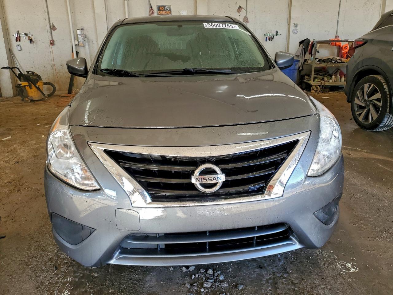 Nissan Versa S Image 7