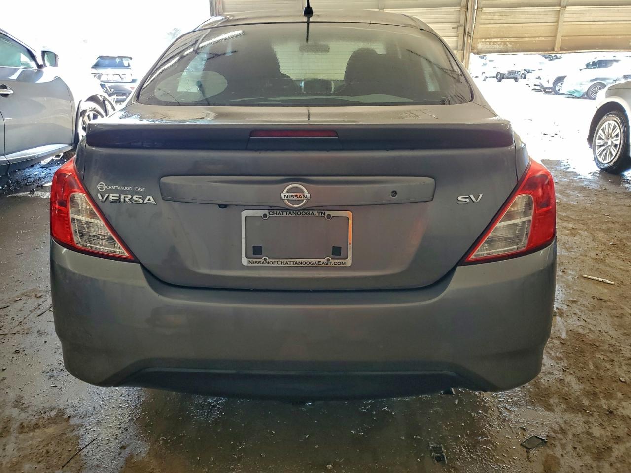 Nissan Versa S Image 9