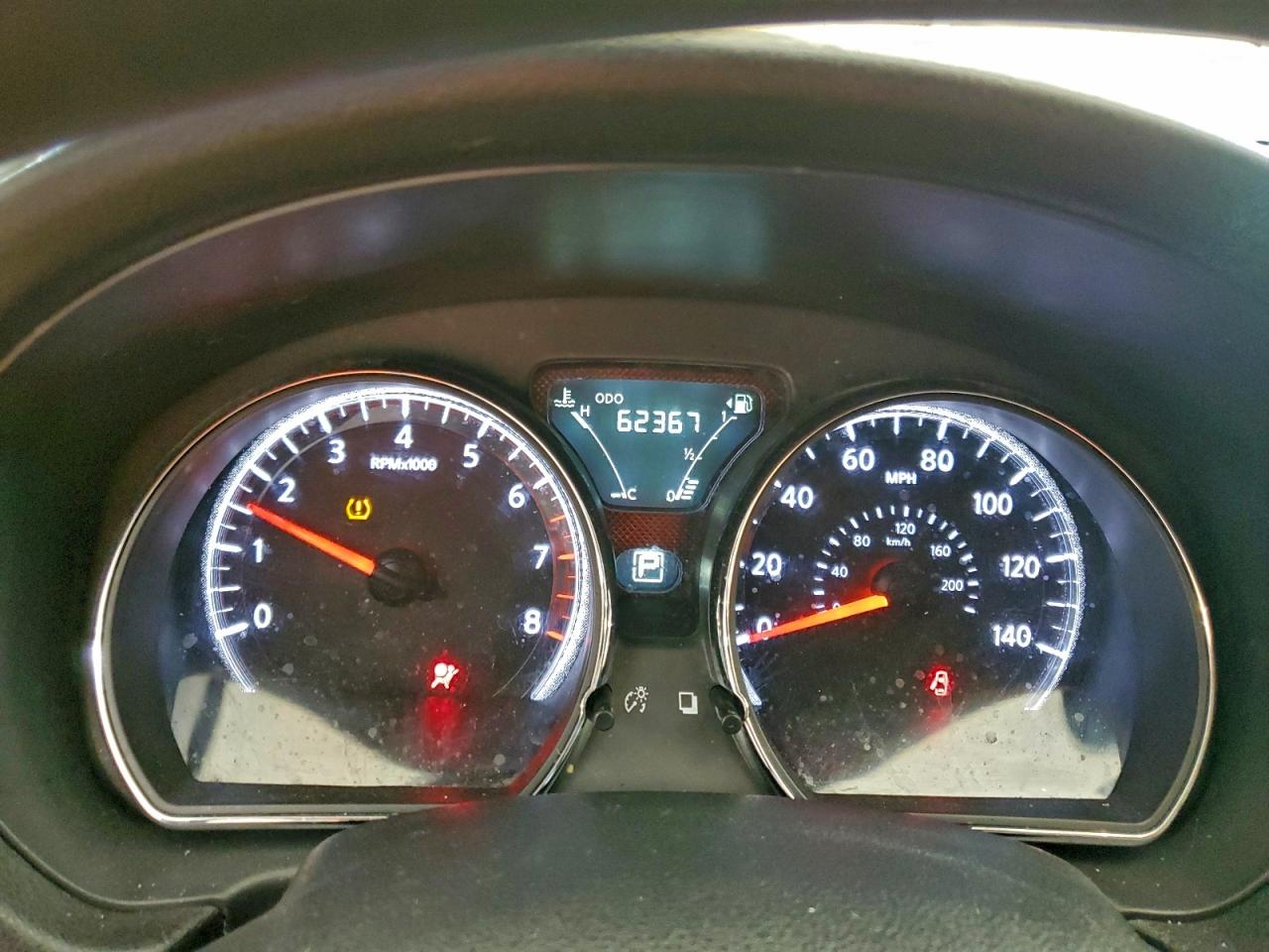 Nissan Versa S Image 5