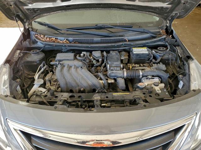 Nissan Versa S Image 12