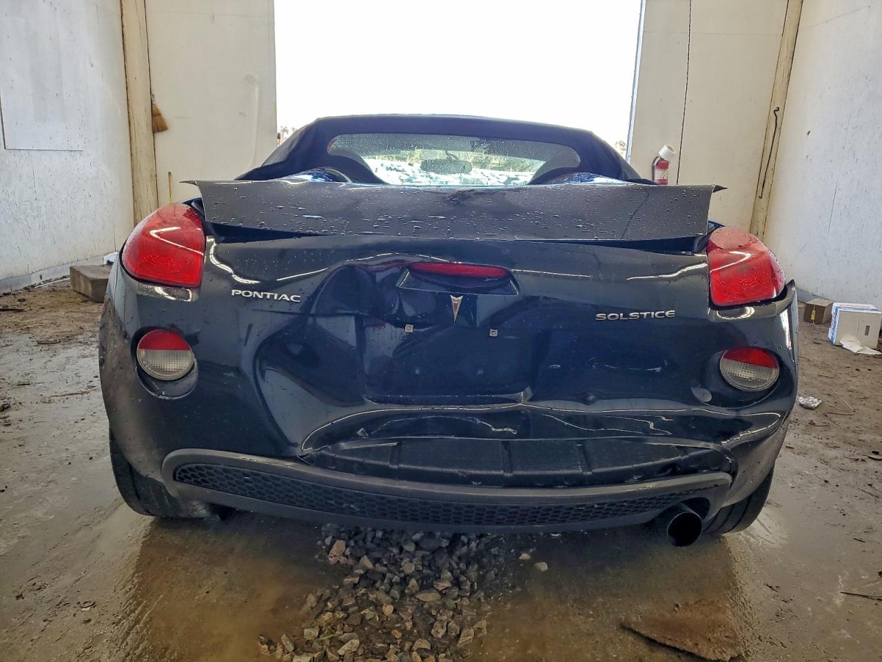 Pontiac Solstice Image 8