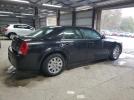Chrysler 300 Image 8