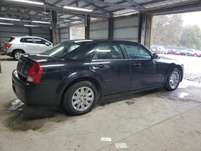 Chrysler 300 Image 8