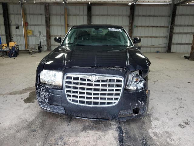 Chrysler 300 Image 4