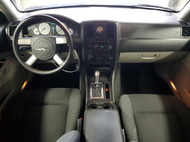 Chrysler 300 Image 5