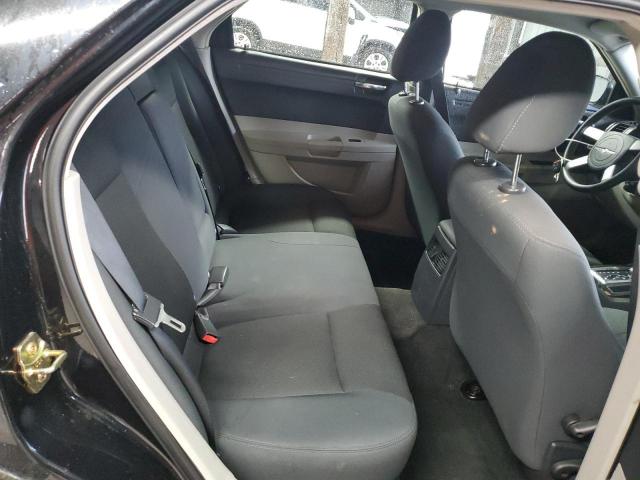 Chrysler 300 Image 11