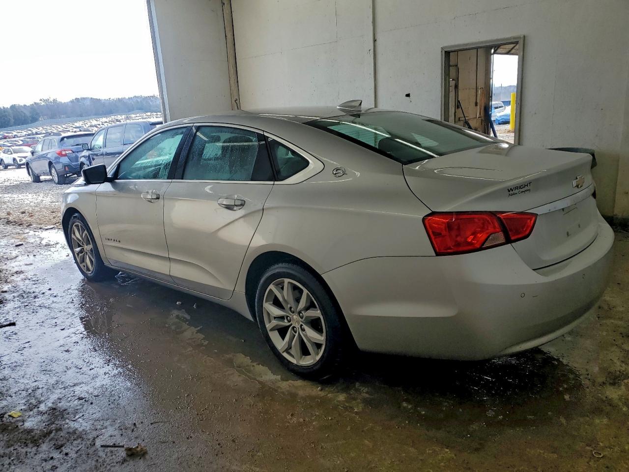 Chevrolet Impala Lt Image 8