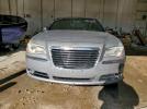 Chrysler 300 Limited Image 11